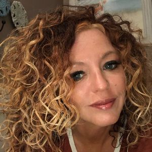 Meet your Posher, Cathy